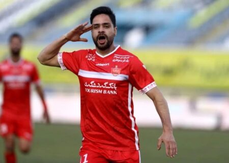 کاپیتان پرسپولیس با پیراهن تیمی از لیگ دسته یک!