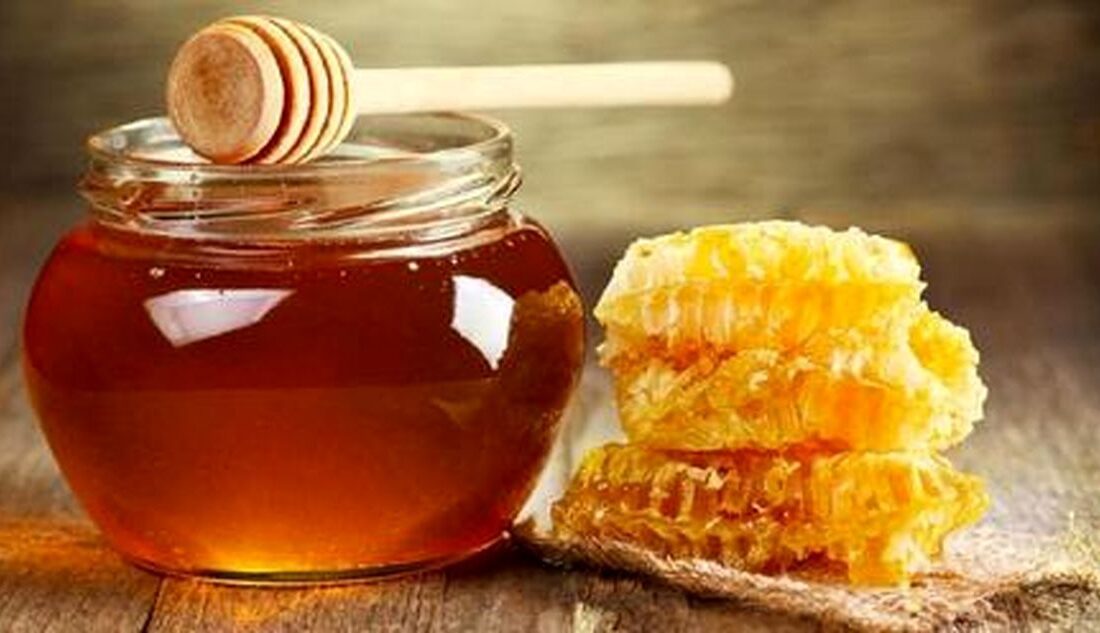 هرگز این 6 ماده غذایی را با عسل مخلوط نکنید!