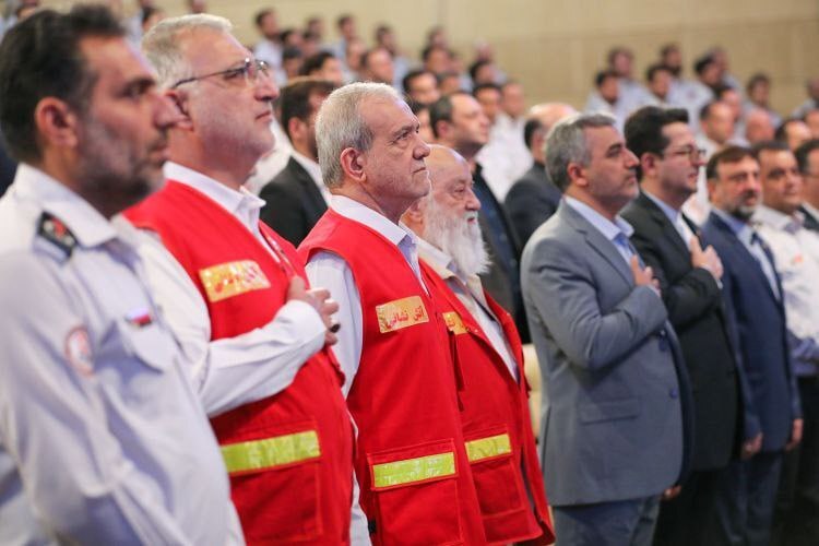 پزشکیان در جشن روز آتشنشانان حضور یافت