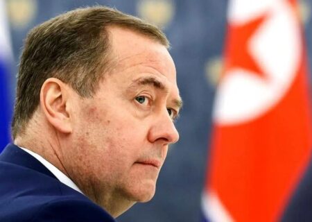 هشدار مدودف درباره احتمال وقوع جنگ با اروپا