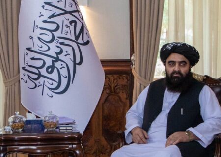 ۹ نویسنده سرشناس ایرانی در فهرست سیاه طالبان!