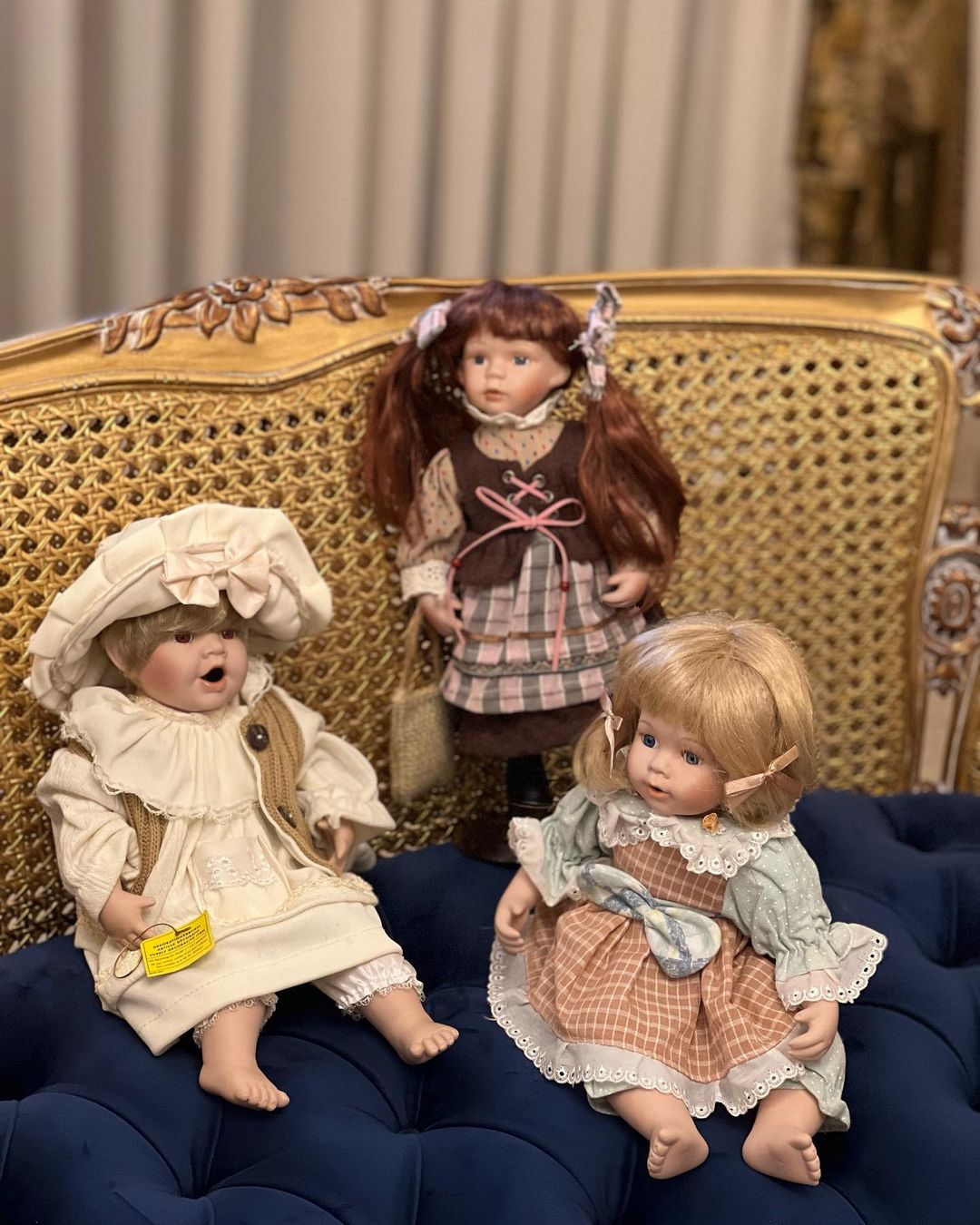 🧸 راهنمای جامع عروسک: از تاریخچه باستانی تا نقش تربیتی در دنیای امروز