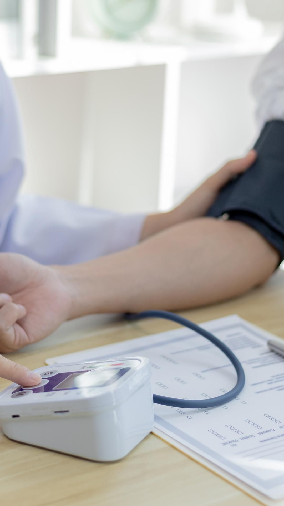 معرفی دستگاه فشارسنج دیجیتال و مزایای آن