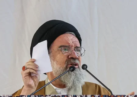 احمد خاتمی: موشک‌ها موجب تسلیم آمریکا و اسرائیل شدند / مذاکره با آمریکا در موضوع موشکی، نقشه دشمن است