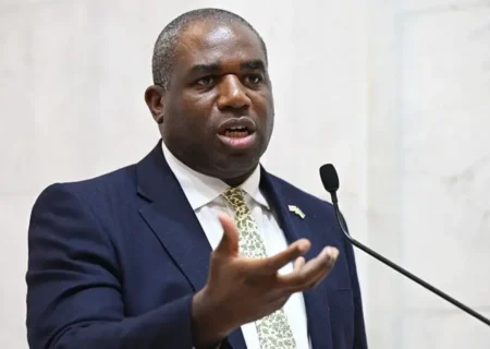 ایران ۴۰ برابر سقف برجام، اورانیوم غنی‌سازی کرده است؟ / ادعای انگلیس: چاره‌ای جز فعال‌سازی اسنپ‌بک نداشتیم