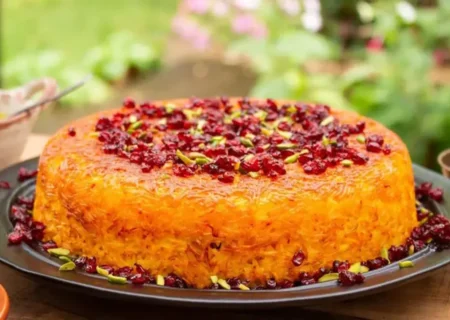 طرز تهیه ته‌ چین با کباب مرغ و سماق