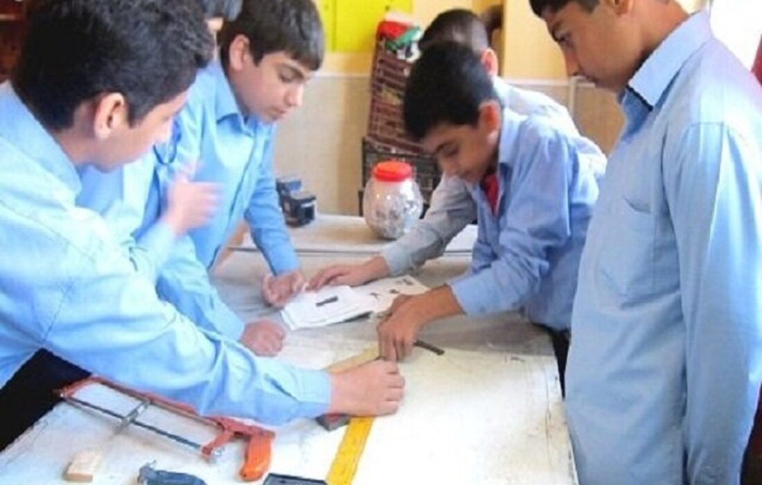 چه کسبوکارهایی دانشآموزان را جذب میکنند؟