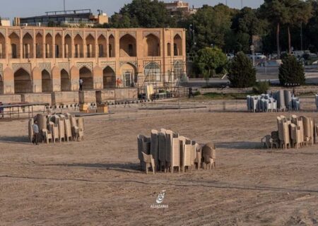 اولین بار نیست که به بستر زاینده‌رود تعرض می‌شود/ از توصیه یک نماینده مجلس برای بردن شن تا تبدیل رود به کانال آبرسانی کشاورزی