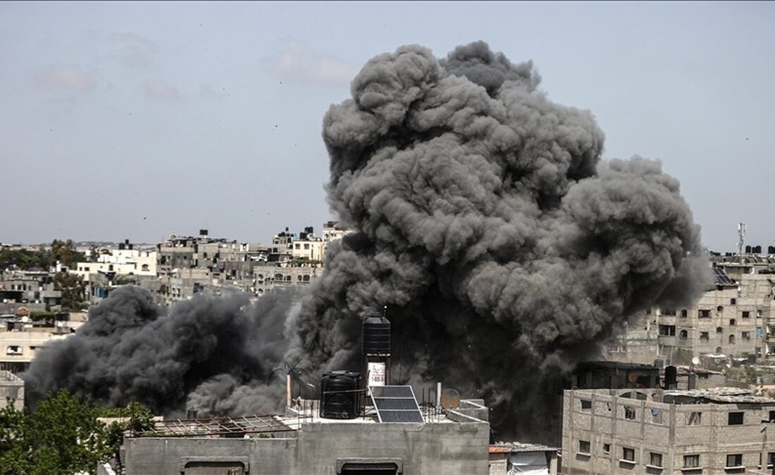 لحظه هدف قرار دادن برج الرؤیا در غرب شهر غزه (فیلم)