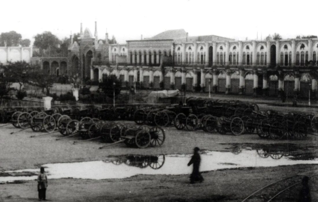 سفر به تهران قدیم؛ میدان توپخانه قجری با توپهای معروفاش!(عکس)