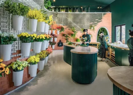 تبدیل یک کارخانه قدیمی به باغی رؤیایی (+عکس)