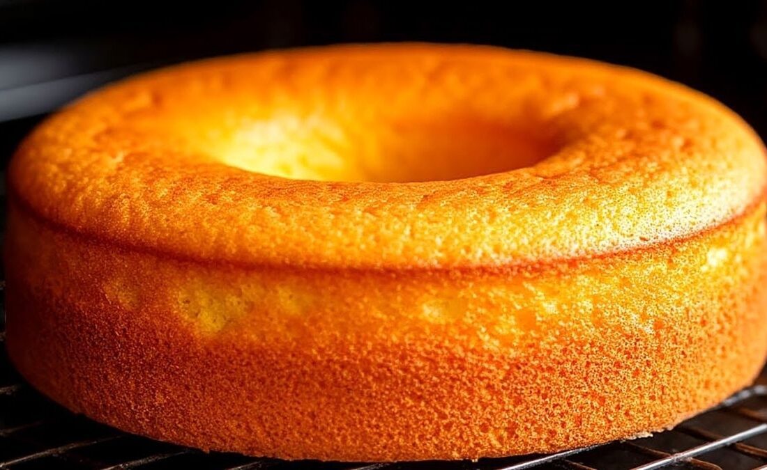 طرز تهیه کیک پرتقالی با بافت اسفنجی ساده و خوشمزه (فیلم)