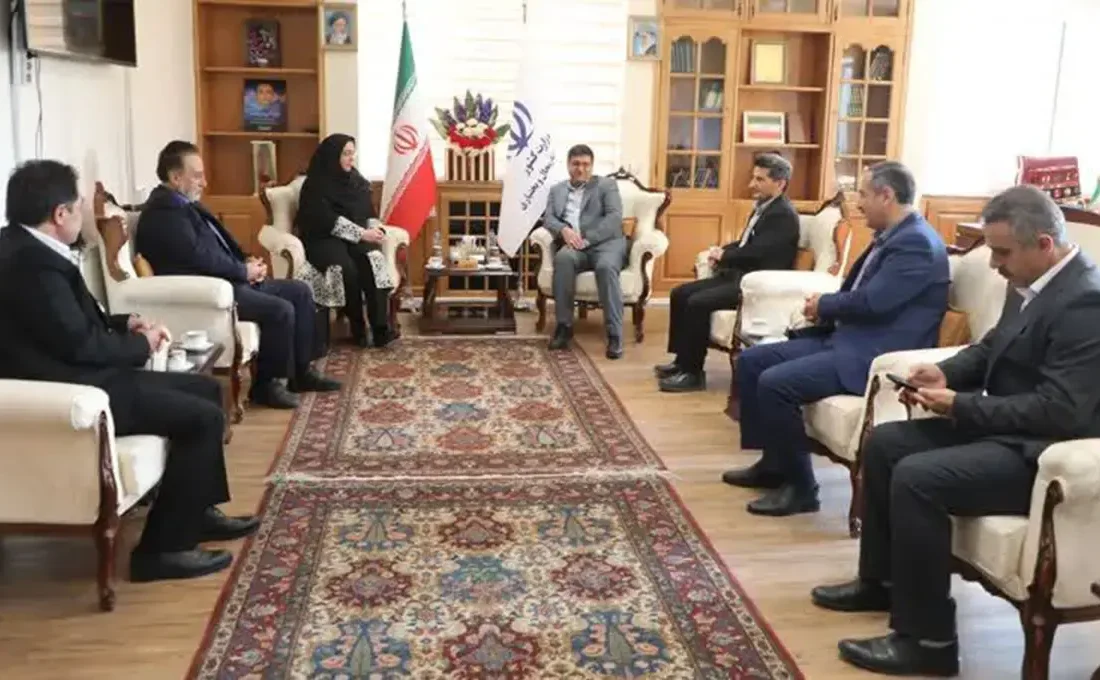 حذف کامل نمایندگان کارگری از دیدار رسمی استاندار چهارمحال و بختياري با معاون وزير