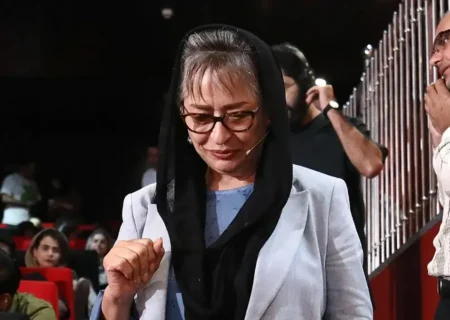 آزیتا حاجیان در اکران نوستالژیک «دزد عروسک‌ها» (عکس)