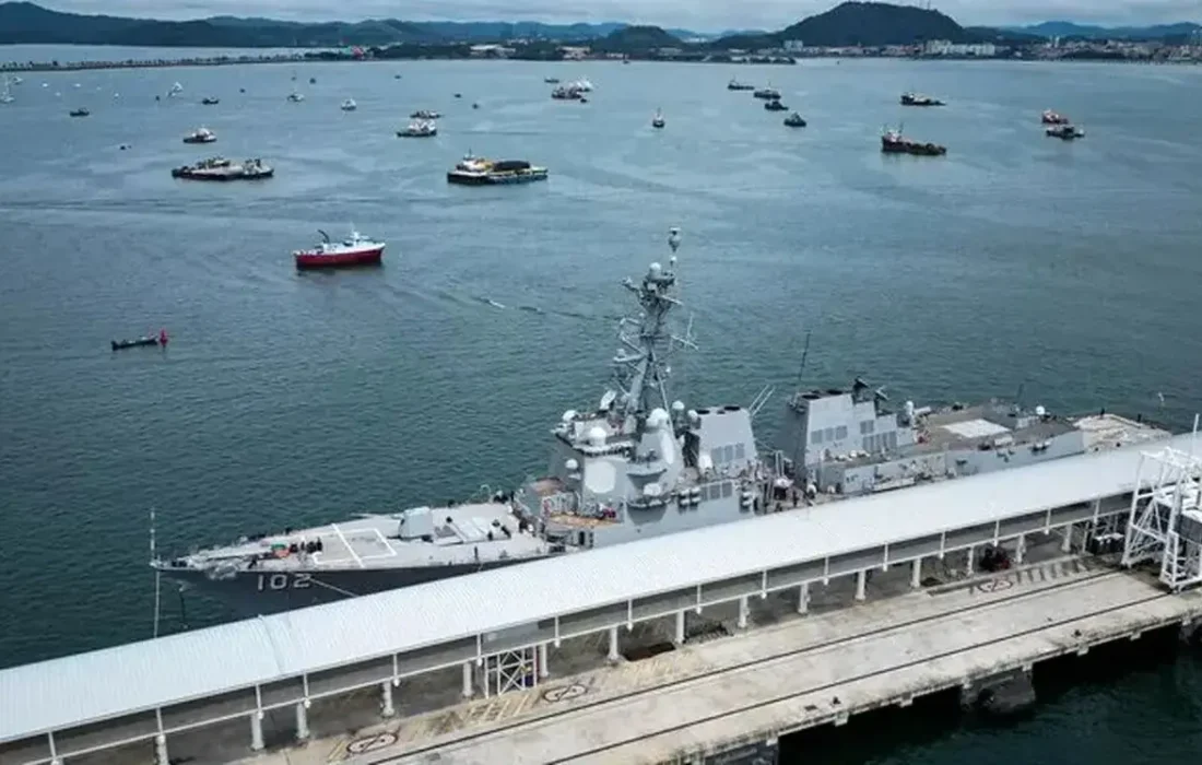 تصاویری از نیروهای آمریکایی در حال توقیف یک قایق ماهیگیری ونزوئلایی (فیلم)