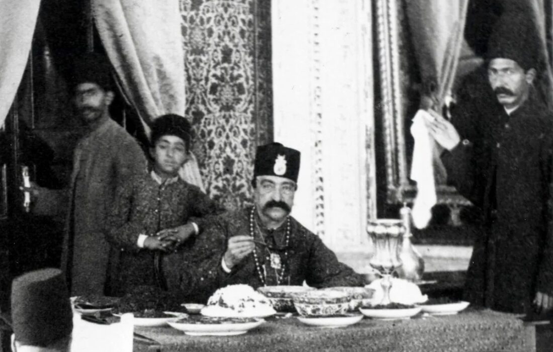 ناهار ناصرالدینشاه در صاحبقرانیه؛ تصویری کمیاب از دربار قاجار