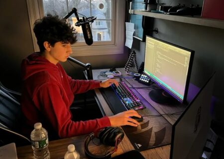 زک یادگاری، مدیرعامل ۱۸ ساله‌ای که ماهانه ۱٫۵ میلیون دلار درآمد دارد