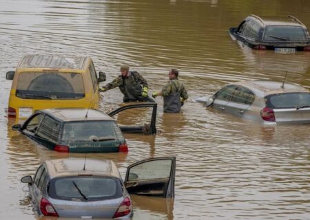 سیل‌های ویرانگر در هند؛ پل بزرگی در مانیپور تخریب شد (فیلم)