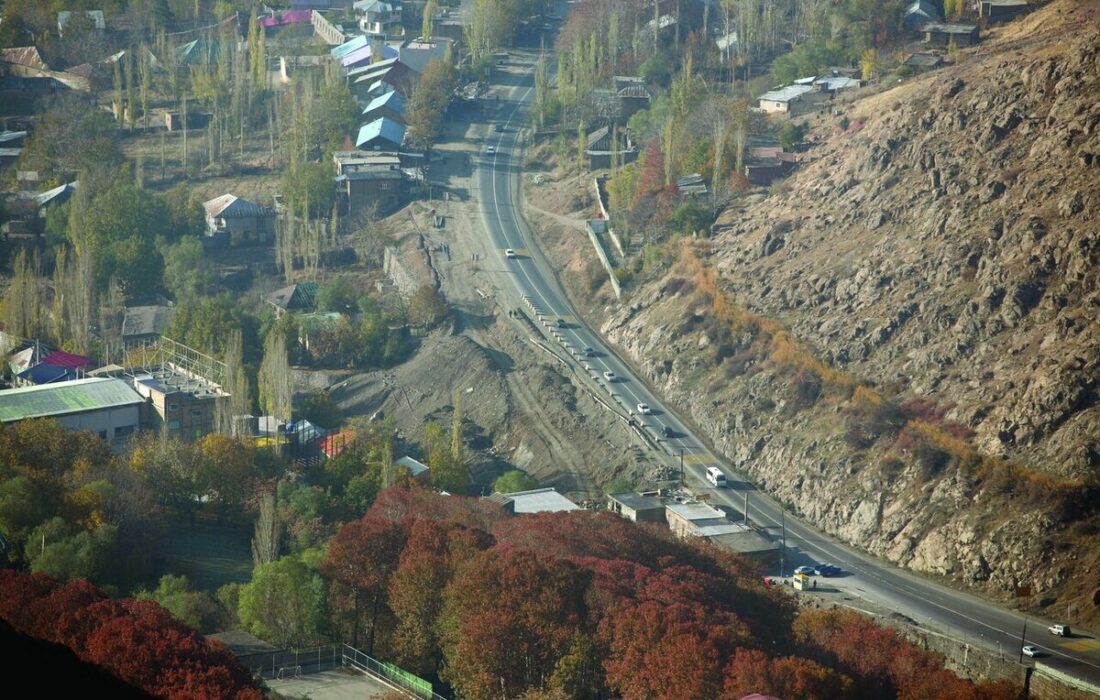 این جاده زیبای ایران یکی از قدیمی‌ترین جاده‌های جهان از ۷۰ سال پیش است (+عکس)