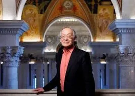 ملک الشعرای جدید آمریکا انتخاب شد