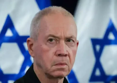 اعتراف وزیر جنگ سابق اسرائیل؛ انفجار پیجرها زودتر از موعد انجام شد