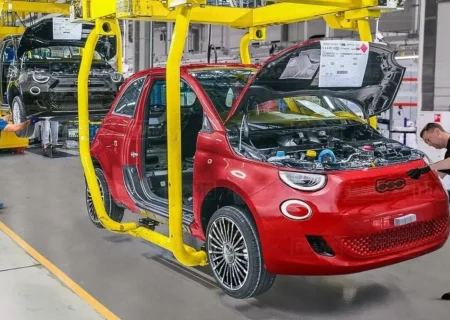 مراحل ساخت خودروی الکتریکی فیات 500 از طراحی تا خط مونتاژ (فیلم)