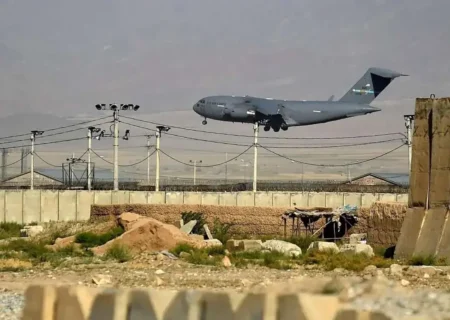 وال‌استریت‌ژورنال: آمریکا در حال گفت‌وگو با طالبان برای بازگشت به بگرام است