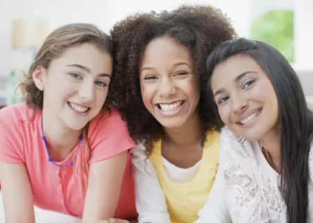 اهمیت پرورش عزت نفس در دختران