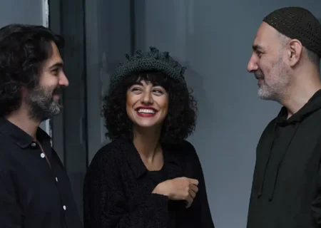 بهنام تشکر و نازنین کیوانی در پشت صحنه تئاتر «بار هستی» (عکس)