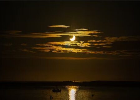 تصاویری از خورشیدگرفتگی جزئی ساعاتی پیش