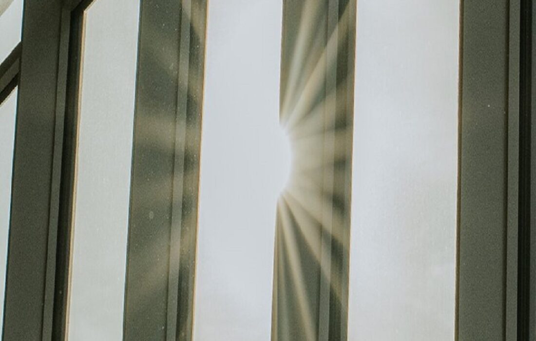 پنجرههایی که برق تولید میکنند