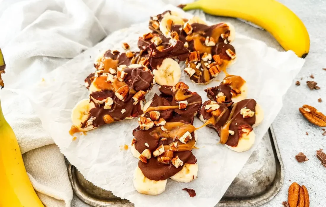 طرز تهیه اسنیکرز موز یخ زده