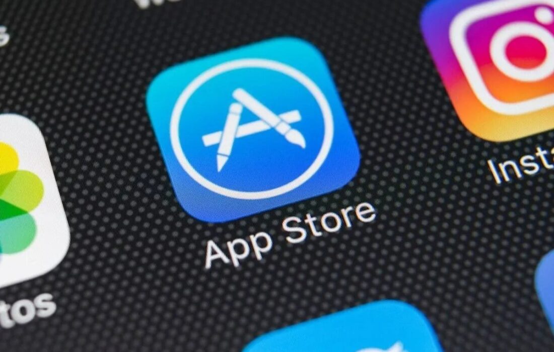 برنامههای کلاهبرداری در آیفون؛ اروپا وارد عمل میشود؟