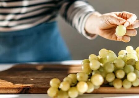 بهترین زمان خوردن میوه / روزانه چند عدد میوه بخوریم؟