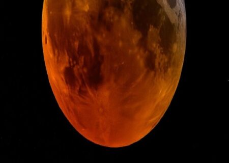 زنگ‌زدگی ماه تقصیر زمین است! +تصاویر