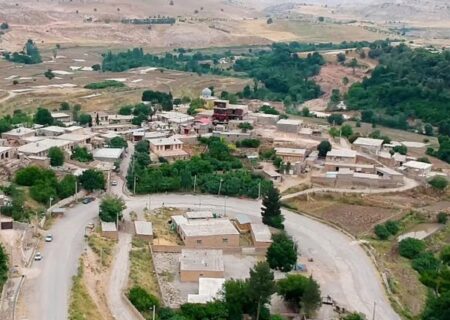 «کلم» بدره، دهکده‌ای غرق در عطر بهار و یادها