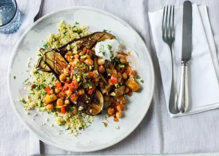 طرز تهیه خوراک مراکشی بادمجان و نخود: یک غذای لذیذ و متفاوت