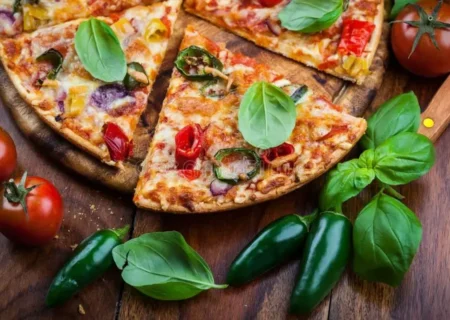 طرز تهیه پیتزا چیلی آتشین: آسان و لذیذ