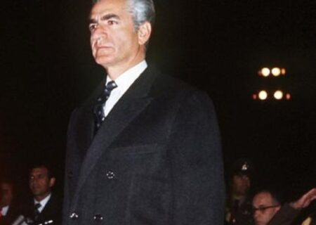 تصاویر تاریخی از استقبال محمدرضا پهلوی از پاپ پل ششم در فرودگاه تهران