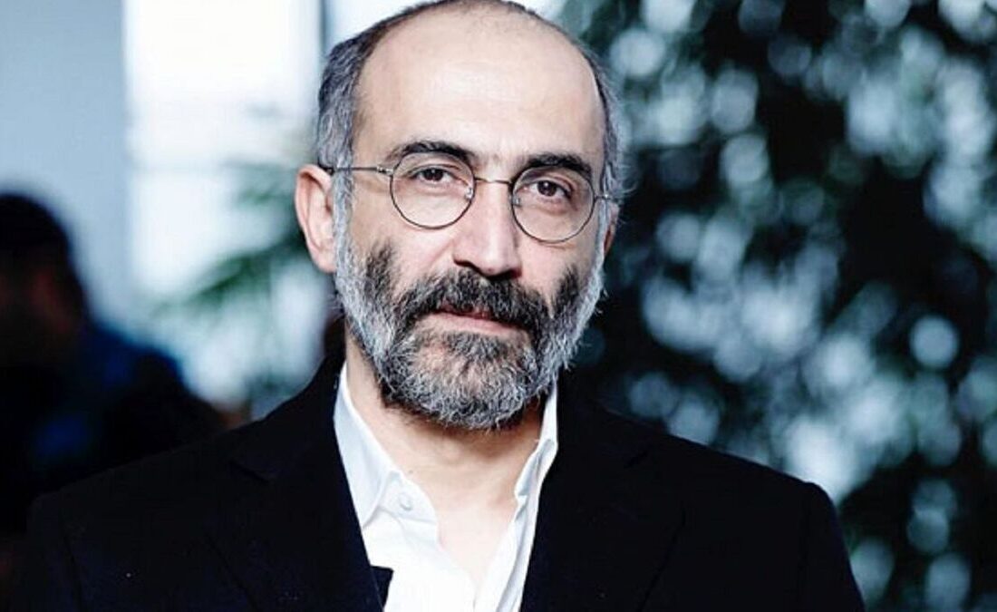 اشکهای هادی حجازیفر با حرفهای دلنشین شرکتکننده در مسابقه (ویدیو)