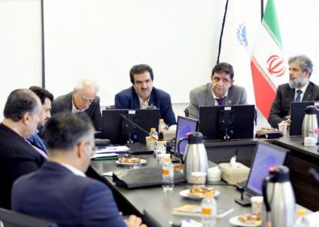 تامین مالی با اوراق گواهی سپرده خاص و کارت رفاهی مبتنی بر گام؛ راهکار بانک رفاه