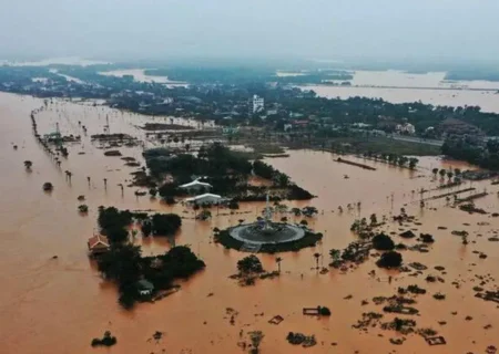 تصاویر هوایی از حجم بالای خسارات سیل ویرانگر در ویتنام