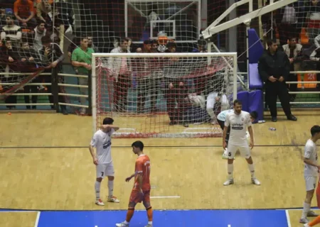 ال‌کلاسیکوی فوتسال ایران به سود گیتی پسند؛ مس سونگون طعم اولین شکست فصل را چشید و صدر جدول را واگذار کرد