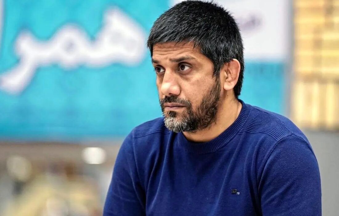 کنایه پزشکیان به علیرضا دبیر: نگذاشتند با کت و شلوار بیایی؟