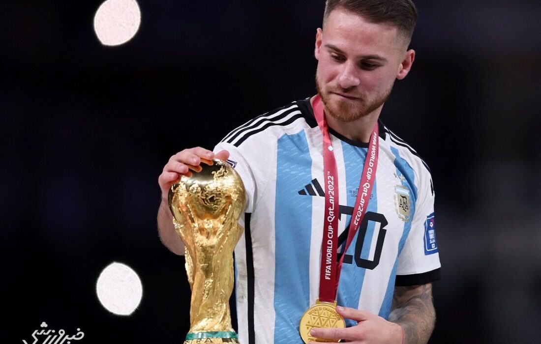 دلخراش‌ترین صحنه هفته در جهان فوتبال/ بازیکنی که رقبا بی‌رحمانه می‌زنند! +عکس