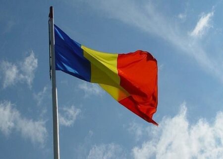 رومانی: اف-۱۶ها پهپادهایی را سرنگون کردند؛ هشدار سقوط اشیاء به مردم