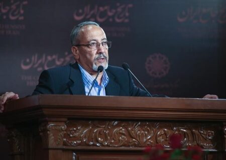 از سایه تا ماه: روایتی خواندنی از زندگی «محمود جعفری دهقی»، چهره ماندگار ایران‌شناسی