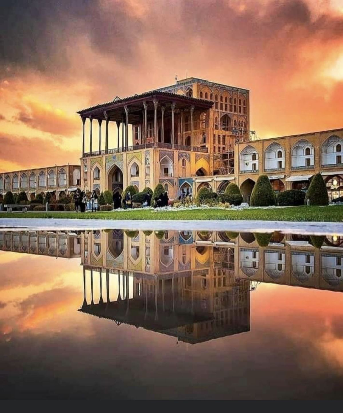 چرا تورهای خارجی با آژانسهای ایرانی محبوباند؟