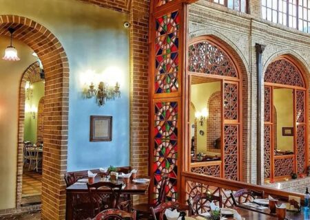 راهنمای جامع رستوران‌های سنتی: سفری به دنیای طعم‌ها و فرهنگ