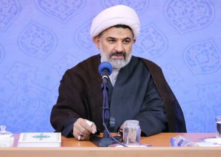 لزوم تبدیل شدن بقاع متبرکه به قطب‌های فرهنگی استان‌ها